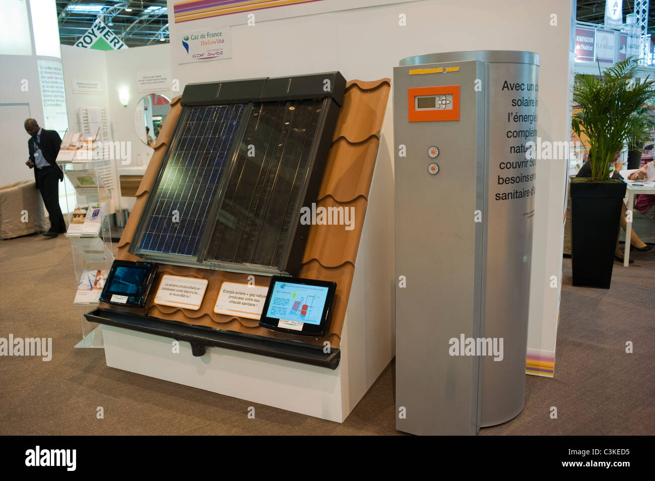 découvrez notre exposition sur le photovoltaïque, une vitrine des dernières innovations en matière d'énergie solaire. apprenez comment cette technologie durable peut transformer votre consommation énergétique et contribuer à un avenir plus vert.