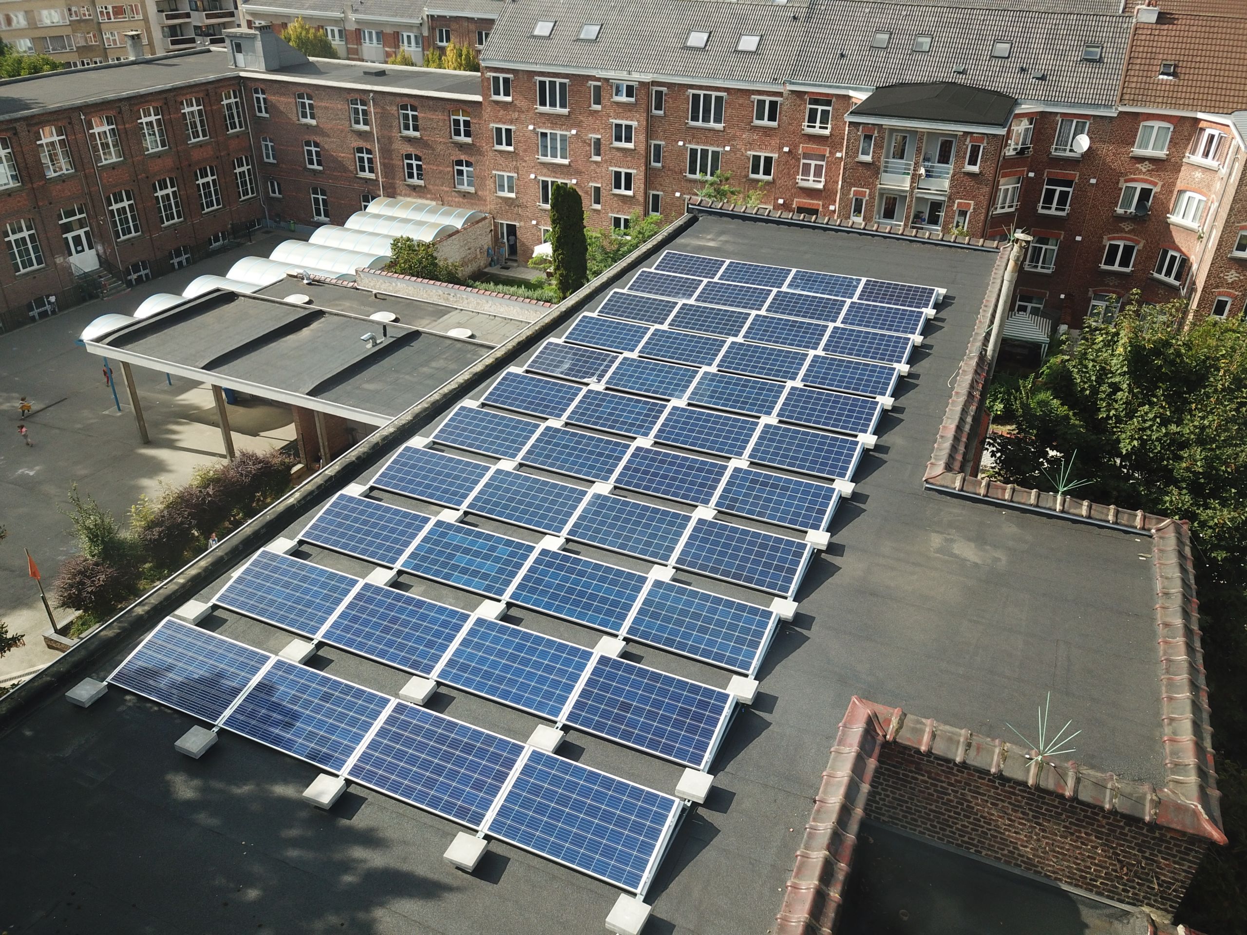 découvrez nos solutions de financement photovoltaïque pour transformer votre projet d'énergie solaire en réalité. profitez d'un accompagnement personnalisé et de modalités de paiement flexibles pour maximiser vos économies d'énergie tout en respectant l'environnement.