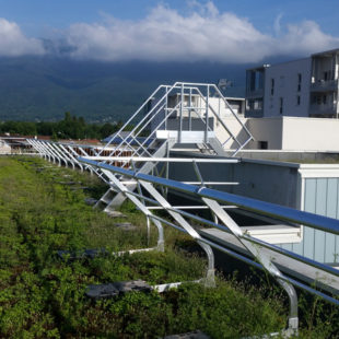 découvrez nos garde-corps en pvc, alliant sécurité et esthétisme pour vos espaces extérieurs. résistants et faciles d'entretien, nos modèles s'adaptent à tous vos projets d'aménagement. optez pour des solutions modernes et durables pour protéger vos balcons et terrasses.