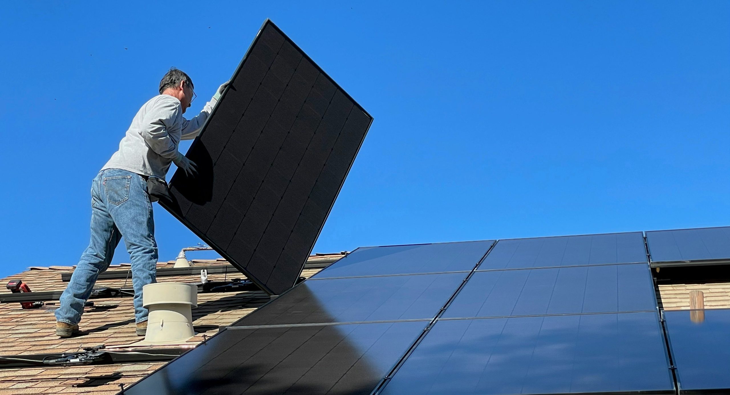 découvrez les leaders du secteur photovoltaïque en france, des entreprises innovantes qui transforment l'énergie solaire en solutions durables et efficaces. explorez leurs projets, technologies et engagements pour un avenir énergétique renouvelable.