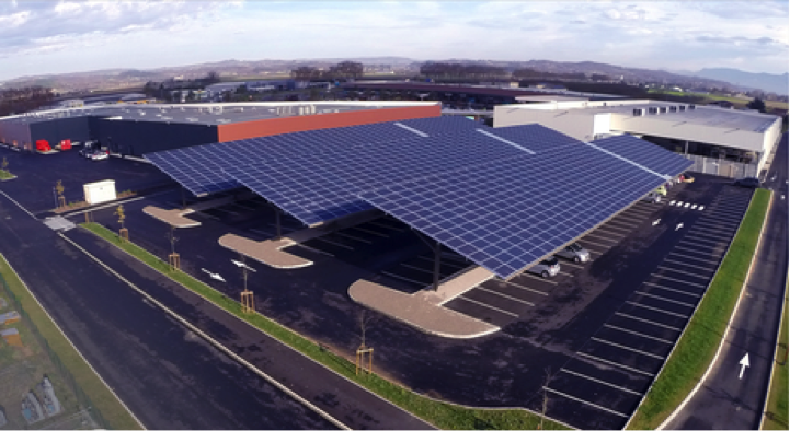 découvrez les ombrières photovoltaïques, une solution innovante alliant ombrage et production d'énergie solaire. idéales pour les parkings ou espaces publics, elles permettent d'optimiser l'espace tout en contribuant à la transition énergétique.