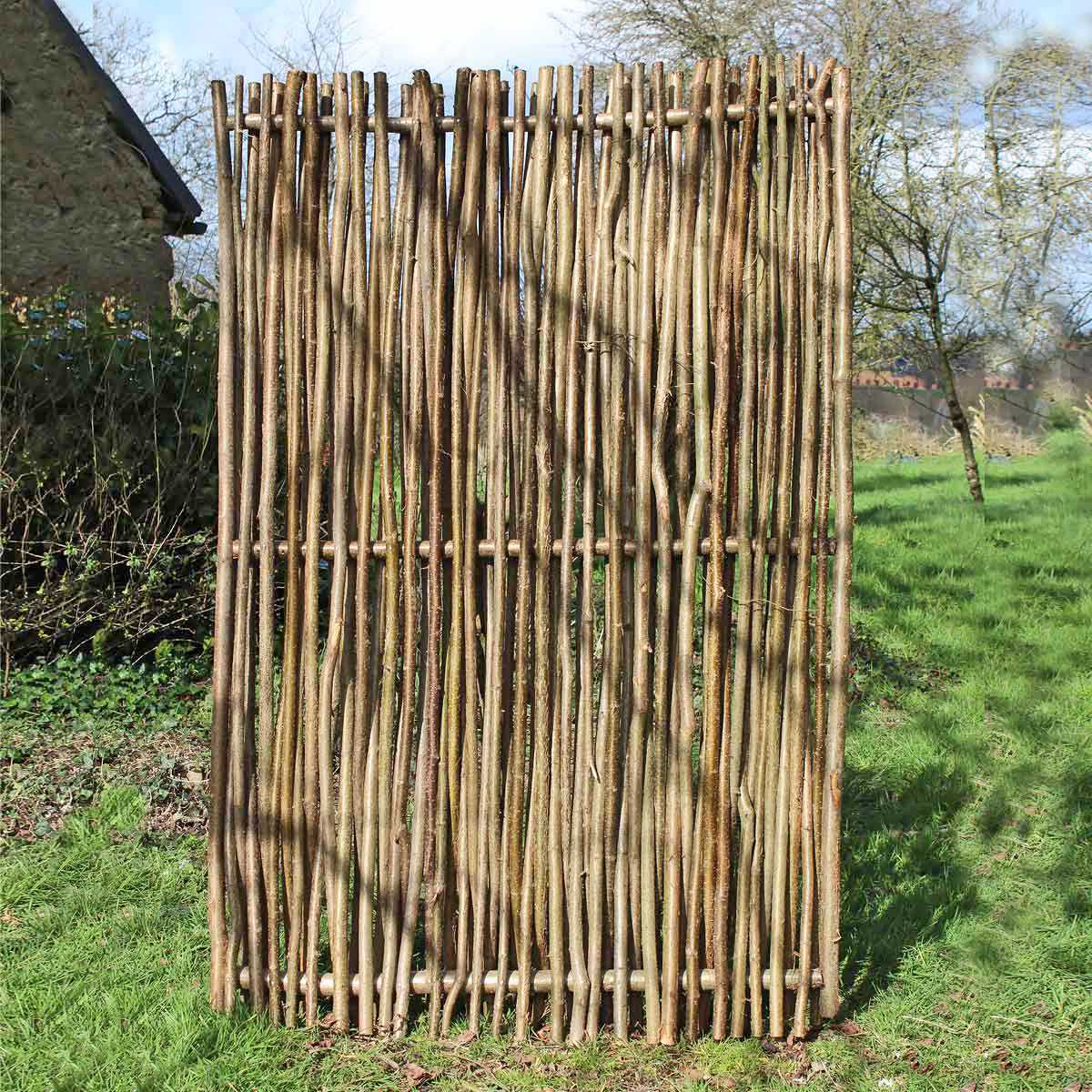 découvrez notre gamme de panneaux verticaux, idéaux pour organiser votre espace tout en ajoutant une touche moderne et élégante à votre décoration intérieure. conçus pour s'adapter à tous les styles, nos panneaux offrent à la fois fonctionnalité et esthétique.