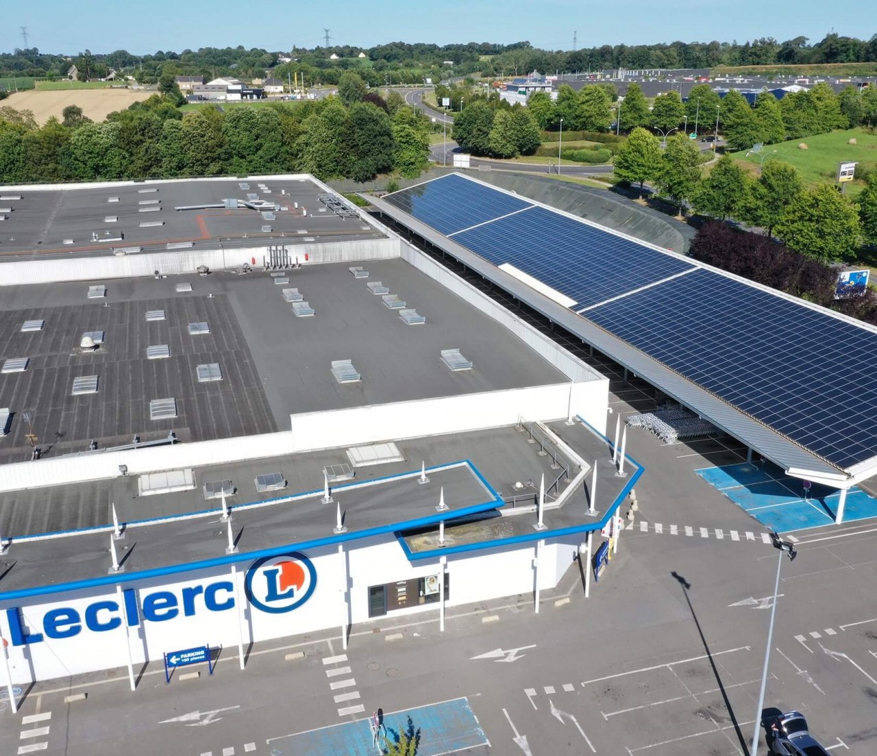 découvrez les solutions d'énergie renouvelable à dole avec nos panneaux solaires de haute qualité. profitez d'économies d'énergie et d'un impact environnemental réduit grâce à nos installations adaptées à vos besoins.