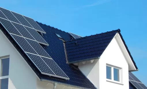 découvrez nos solutions de panneaux solaires à lille pour une énergie renouvelable et économique. profitez de conseils d'experts et d'installations sur mesure pour optimiser votre consommation d'énergie tout en préservant l'environnement.