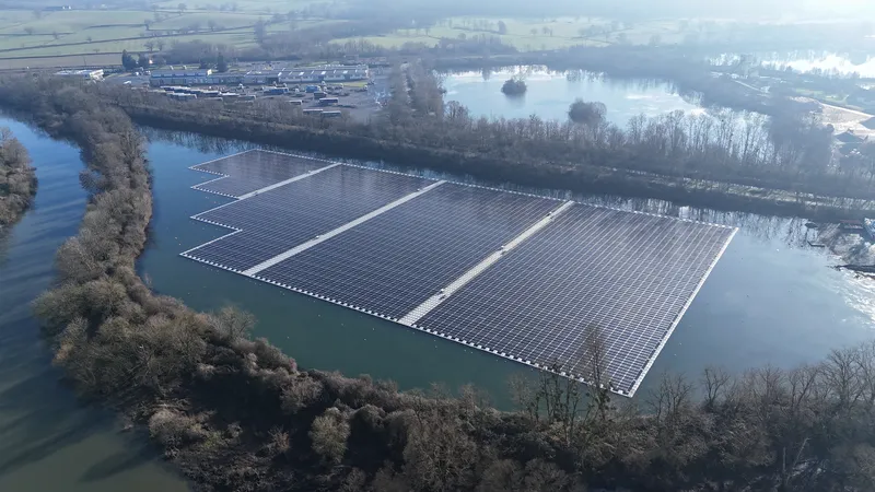 découvrez nos panneaux solaires à vichy, une solution écologique et économique pour produire votre propre énergie. profitez d'une installation professionnelle et d'un accompagnement personnalisé pour maximiser votre investissement et réduire votre empreinte carbone.