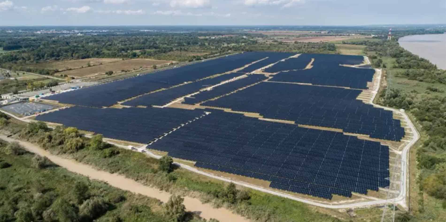 découvrez notre parc photovoltaïque, une installation innovante dédiée à la production d'énergie solaire. profitez d'une source d'énergie renouvelable et respectueuse de l'environnement, tout en contribuant à la transition énergétique. explorez les avantages et les technologies utilisées pour transformer la lumière du soleil en électricité durable.