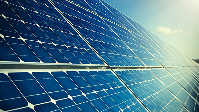 découvrez le potentiel illimité de l'énergie photovoltaïque. apprenez comment les panneaux solaires transforment la lumière du soleil en électricité propre et durable, contribuant ainsi à une transition énergétique respectueuse de l'environnement. optimisez votre consommation d'énergie tout en réduisant votre empreinte carbone grâce à des solutions photovoltaïques adaptées à vos besoins.