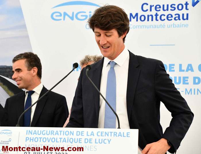 découvrez nos solutions photovoltaïques au creusot pour optimiser votre consommation d'énergie et contribuer à un avenir durable. profitez d'installations sur mesure et d'un accompagnement professionnel pour bénéficier des avantages des panneaux solaires.