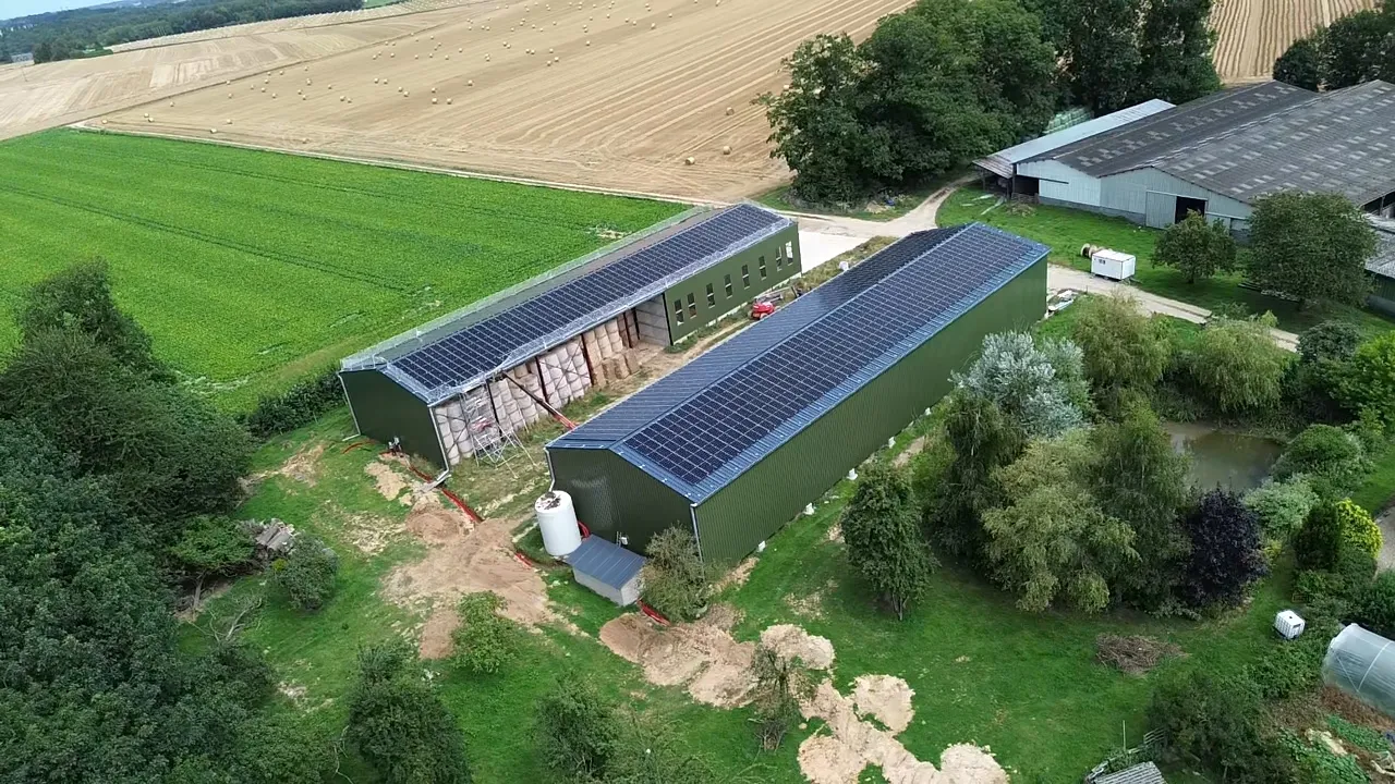 découvrez comment bénéficier d'installations photovoltaïques gratuites pour produire votre propre électricité. profitez d'économies d'énergie tout en contribuant à la protection de l'environnement grâce à une solution simple et accessible.