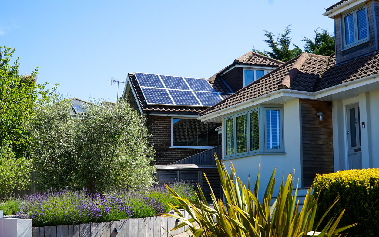 découvrez les avantages du photovoltaïque intégré, une solution innovante alliant esthétique et performance énergétique. optimisez votre espace avec des panneaux solaires intégrés à votre toiture tout en réduisant votre empreinte carbone. adoptez une énergie durable et profitez d'économies sur vos factures d'électricité.