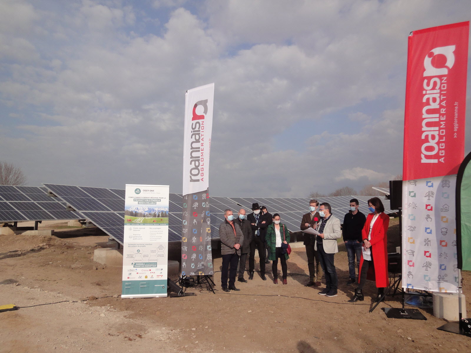 découvrez les solutions photovoltaïques à roanne pour produire votre propre énergie solaire. profitez de conseils d'experts et d'installations sur mesure pour réduire vos factures d'électricité et contribuer à une planète plus verte.