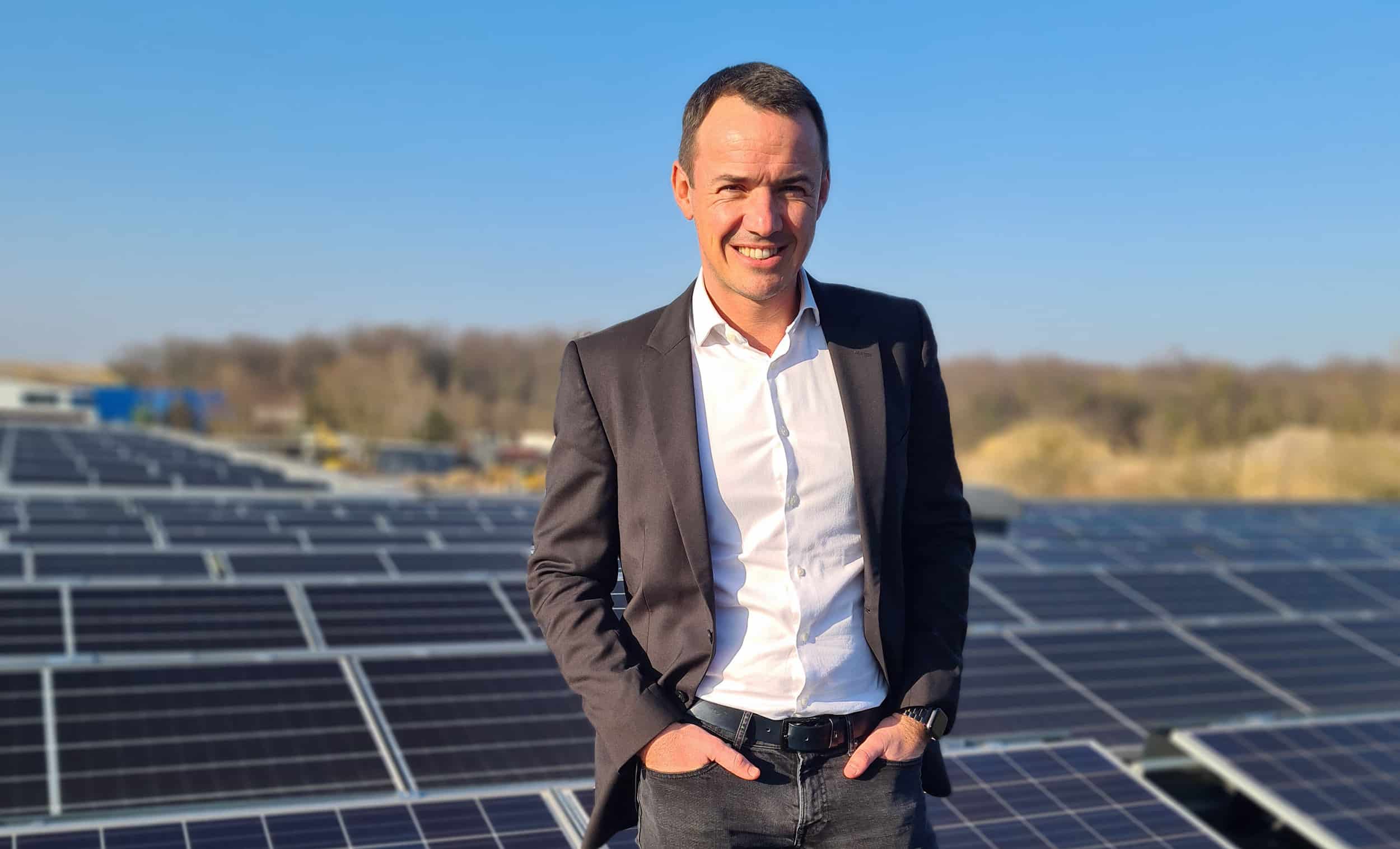 découvrez nos solutions photovoltaïques à sélestat pour optimiser votre consommation d'énergie et contribuer à un avenir durable. profitez de notre expertise pour installer des panneaux solaires performants et économisez sur vos factures d'électricité.