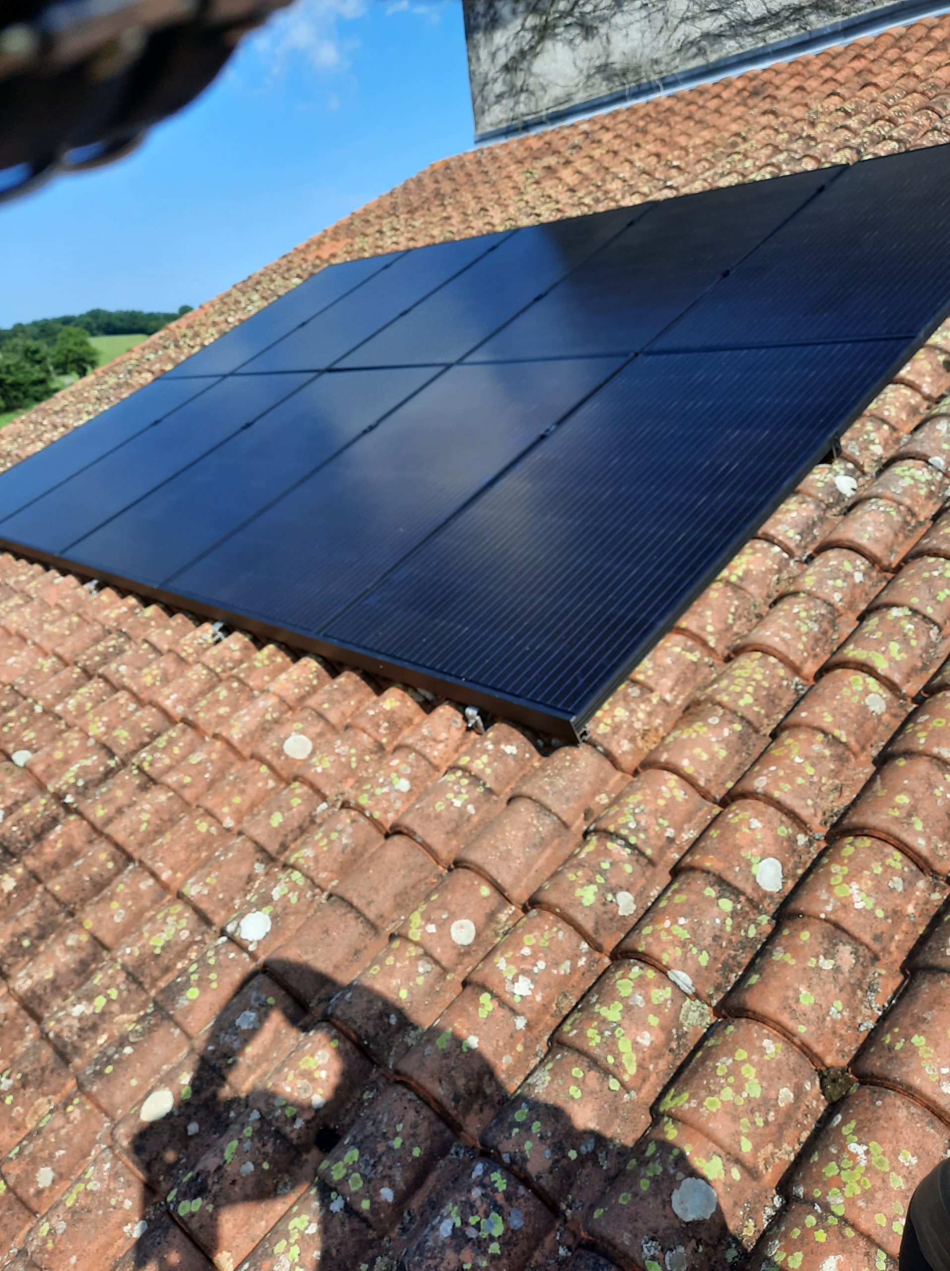découvrez les solutions photovoltaïques à limoges pour réduire votre facture d'énergie et contribuer à la transition énergétique. profitez d'installations sur mesure, d'un accompagnement expert et des avantages fiscaux. énergie renouvelable et durabilité à portée de main.