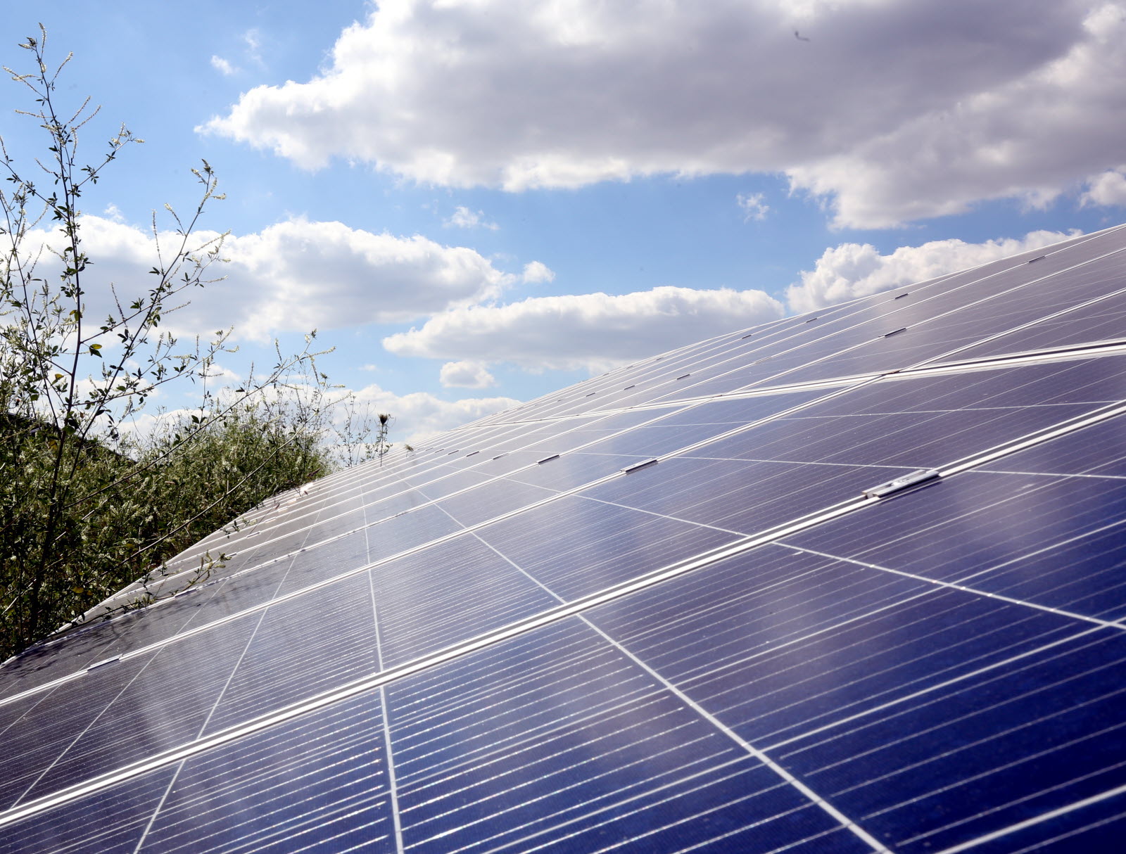 découvrez les solutions photovoltaïques à metz pour profiter d'une énergie renouvelable et durable. optimisez votre consommation électrique tout en contribuant à la préservation de l'environnement.