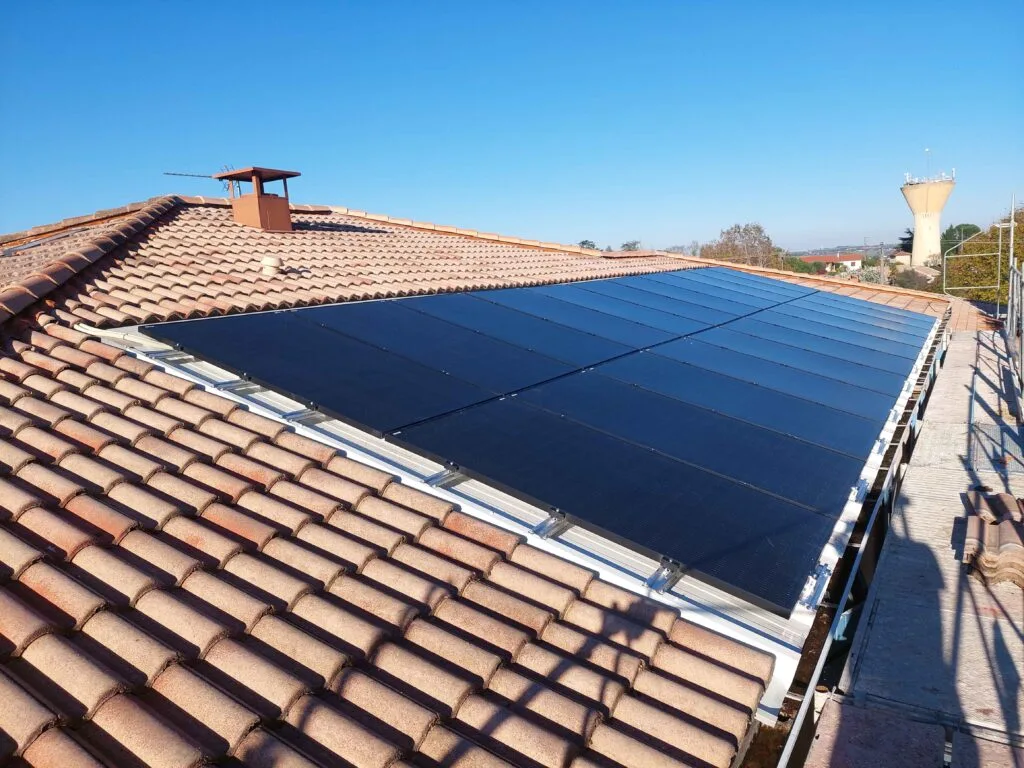 découvrez les solutions photovoltaïques à toulouse pour produire votre propre énergie solaire. informez-vous sur les avantages, les tarifs et les installations adaptées à vos besoins.