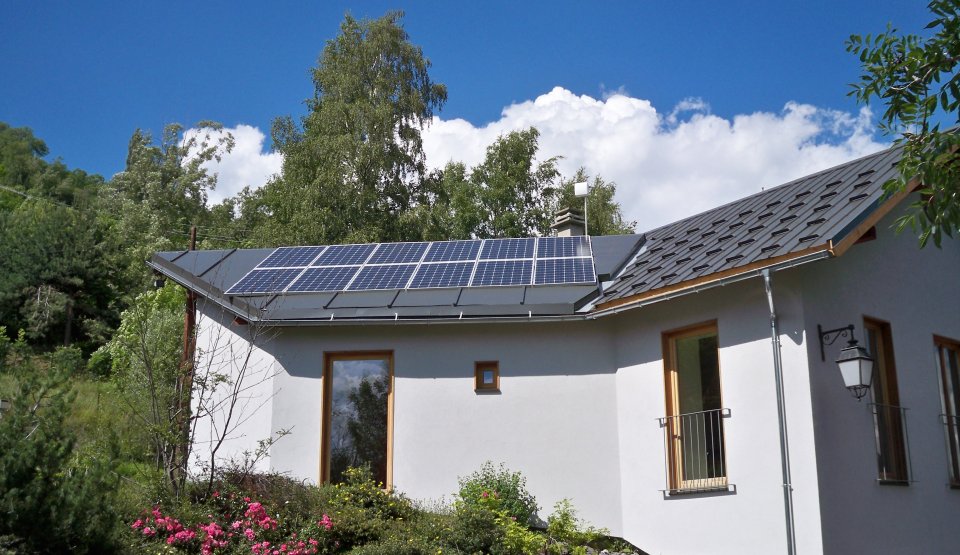 découvrez notre projet photovoltaïque innovant qui vise à transformer l'énergie solaire en une solution durable et économique. rejoignez-nous dans notre démarche visant à réduire notre empreinte carbone tout en profitant d'une énergie propre et renouvelable.