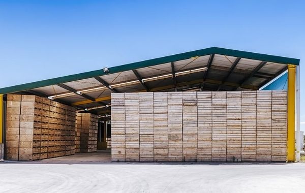 découvrez tout ce qu'il faut savoir sur le pv bâtiment agricole : avantages, normes, et conseils d'installation pour optimiser votre propriété agricole tout en respectant l'environnement.