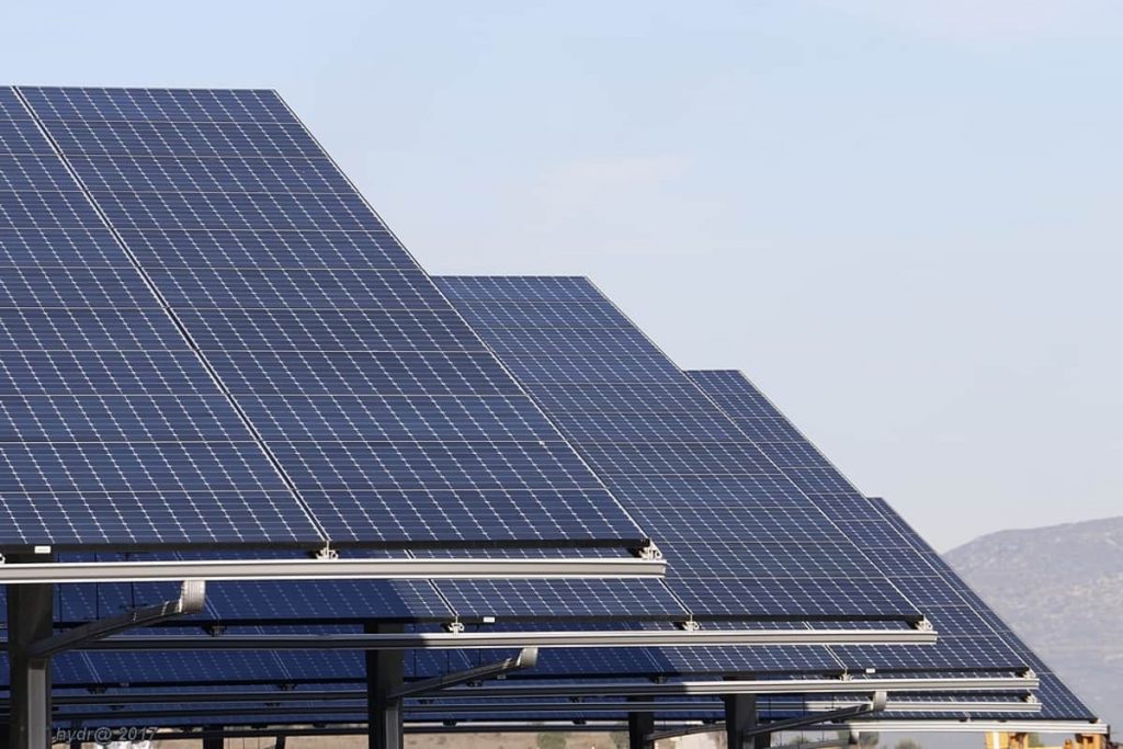 découvrez les opportunités de rachat d'électricité photovoltaïque et maximisez vos revenus grâce à la vente de votre surplus d'énergie solaire. informez-vous sur les tarifs, les conditions et les avantages de cette solution durable pour votre foyer.