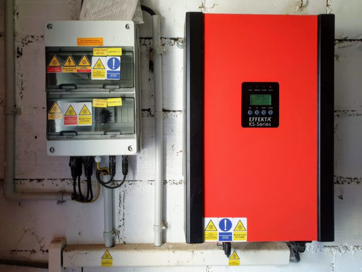 découvrez notre service de sav pour systèmes photovoltaïques : assistance technique, maintenance et réparations pour maximiser la performance de vos installations solaires. profitez d'un accompagnement professionnel pour garantir la durabilité et l'efficacité de votre investissement en énergie renouvelable.