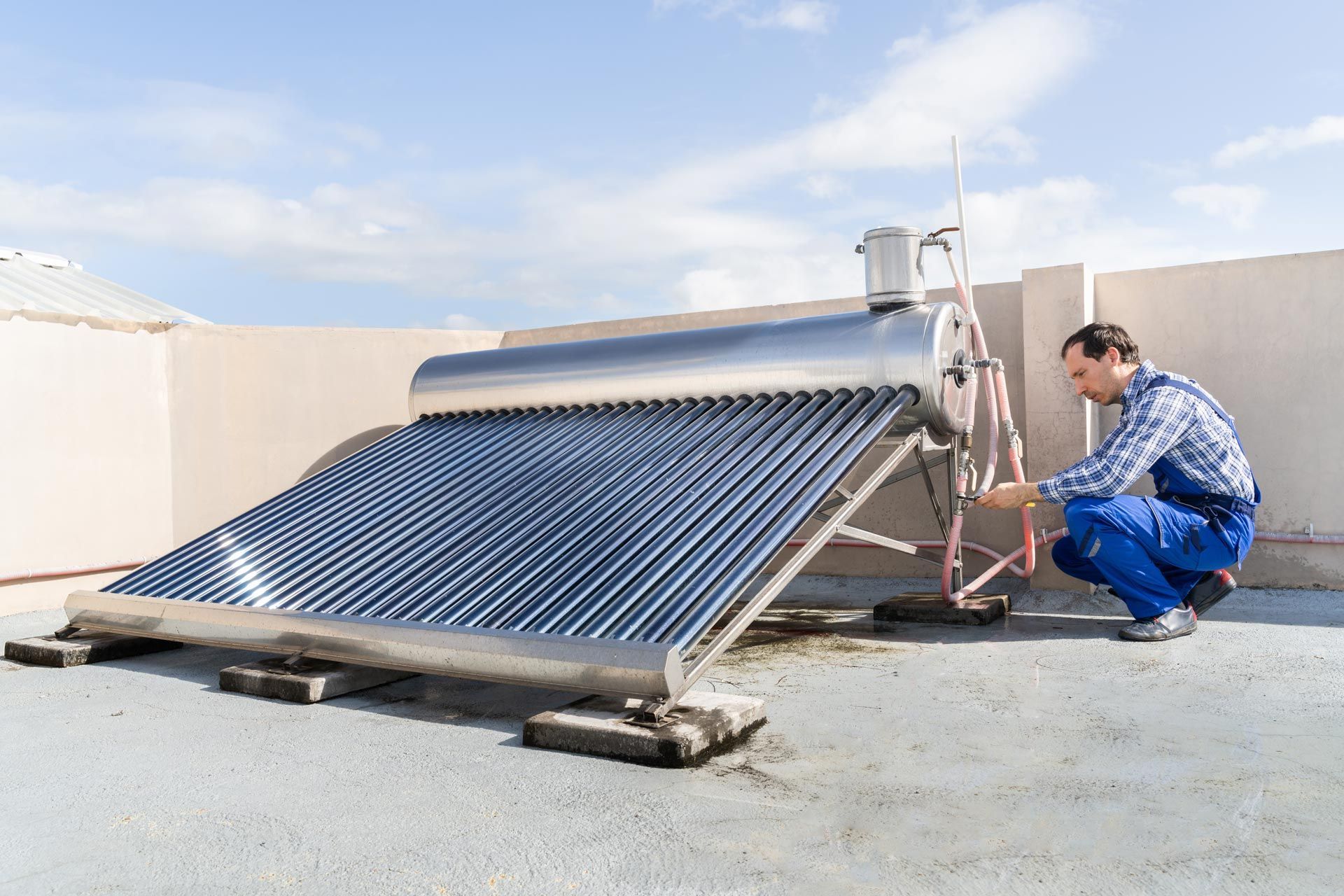découvrez les solutions énergétiques durables avec le solaire à auxerre. optez pour l'énergie renouvelable et réduisez votre empreinte carbone tout en réalisant des économies sur vos factures d'électricité.