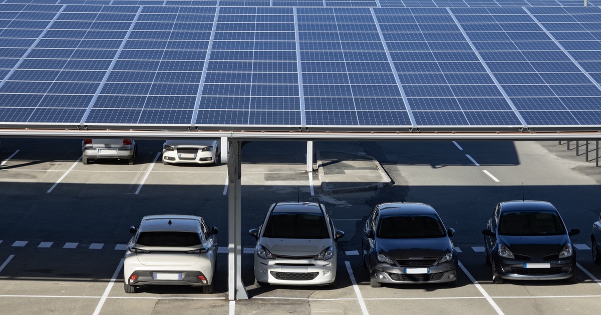 découvrez notre solution innovante de stationnement solaire, une alternative écologique et économique pour recharger votre véhicule tout en préservant notre planète. profitez d'un espace pratique et durable, alliant confort et respect de l'environnement.