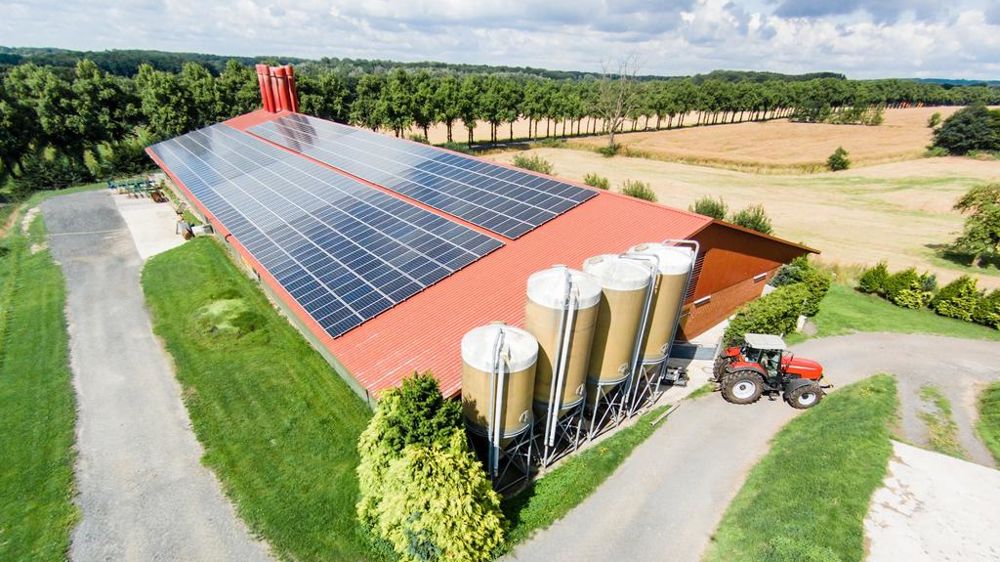 découvrez les tarifs compétitifs des solutions photovoltaïques adaptées au secteur agricole. optimisez votre production tout en réduisant vos coûts énergétiques grâce à l'énergie solaire. informez-vous sur les subventions et aides disponibles pour les exploitations agricoles.