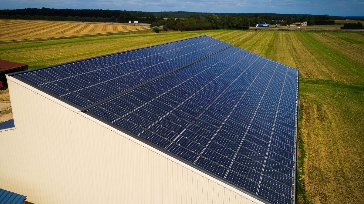 découvrez comment optimiser votre terrain avec des panneaux photovoltaïques. transformez votre espace en une source d'énergie durable, réduisez vos factures d'électricité et contribuez à la protection de l'environnement grâce à l'énergie solaire.