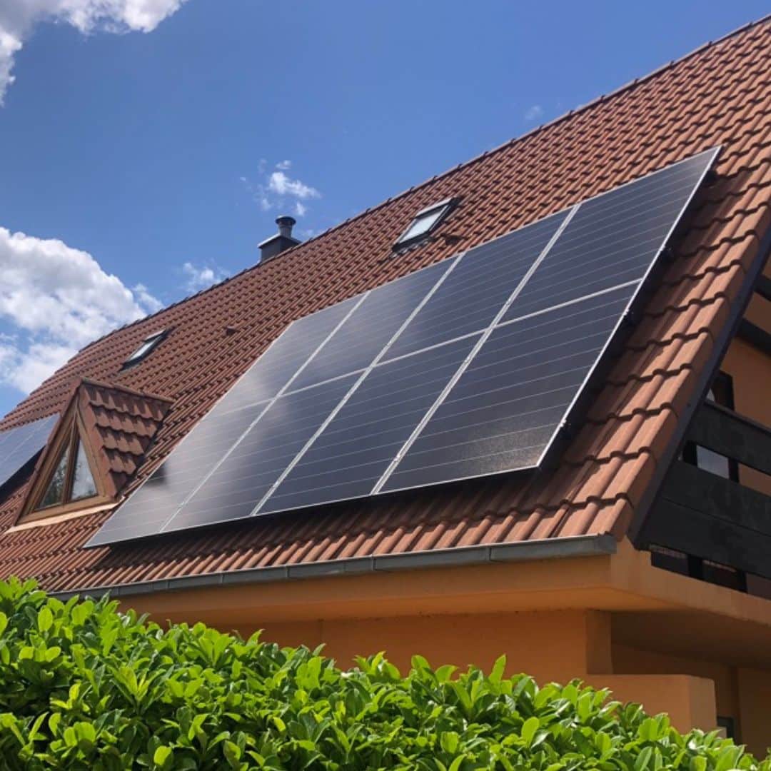 découvrez les avantages de la toiture photovoltaïque, une solution éco-responsable qui permet de produire votre propre électricité à partir de l'énergie solaire. optimisez votre consommation énergétique et réduisez votre facture tout en contribuant à la protection de l'environnement.