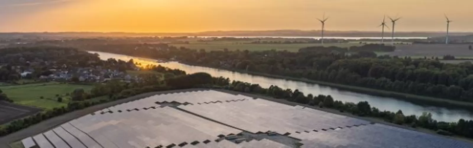 découvrez comment la transition vers l'énergie photovoltaïque (pv) transforme notre avenir énergétique. explorez les avantages de l'énergie solaire, son impact environnemental et les solutions innovantes pour une transition réussie vers un monde plus durable.