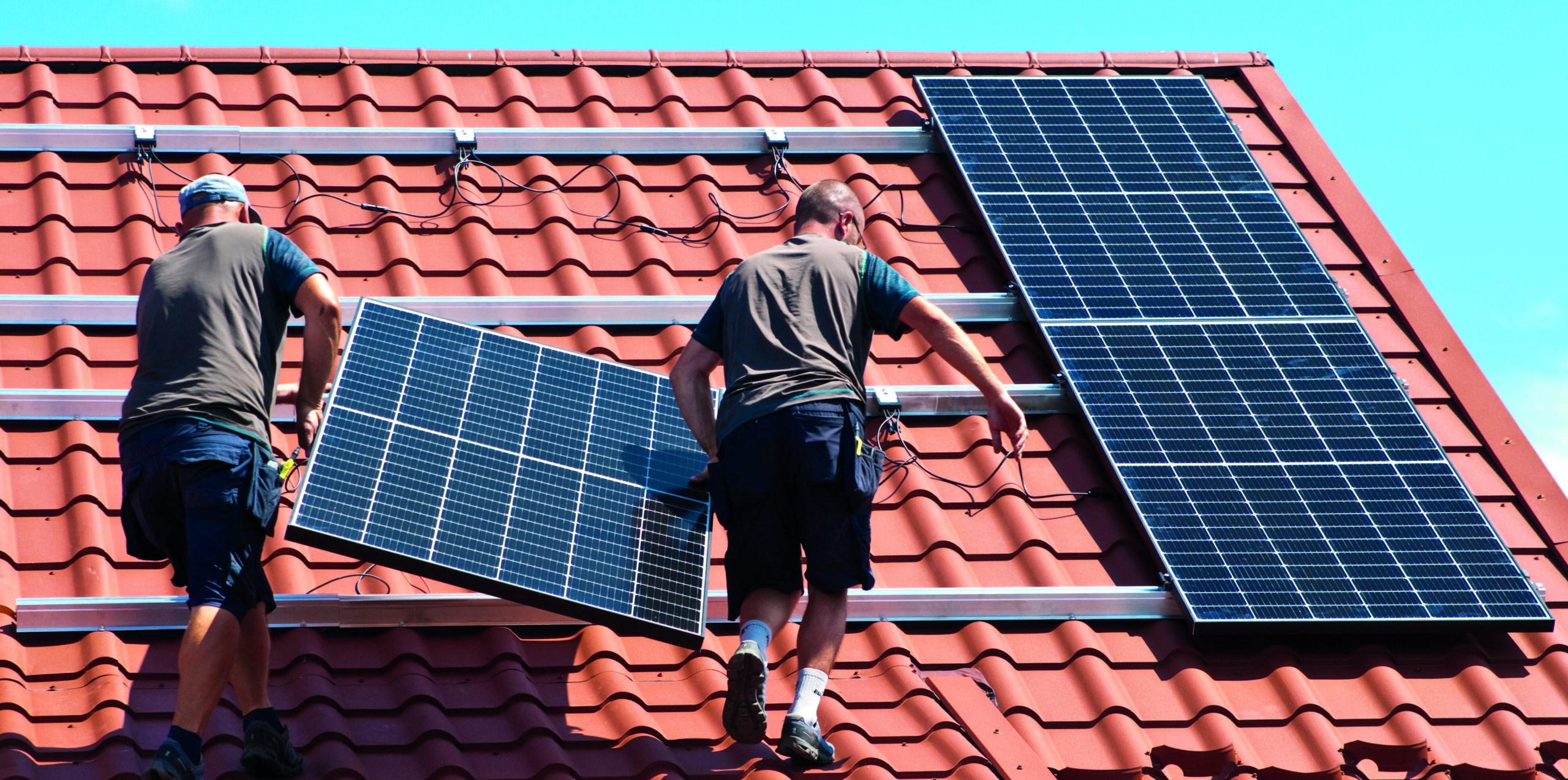 trouvez les meilleurs fournisseurs de panneaux solaires : comparez leurs offres, prix et services pour réussir votre installation solaire en toute confiance.