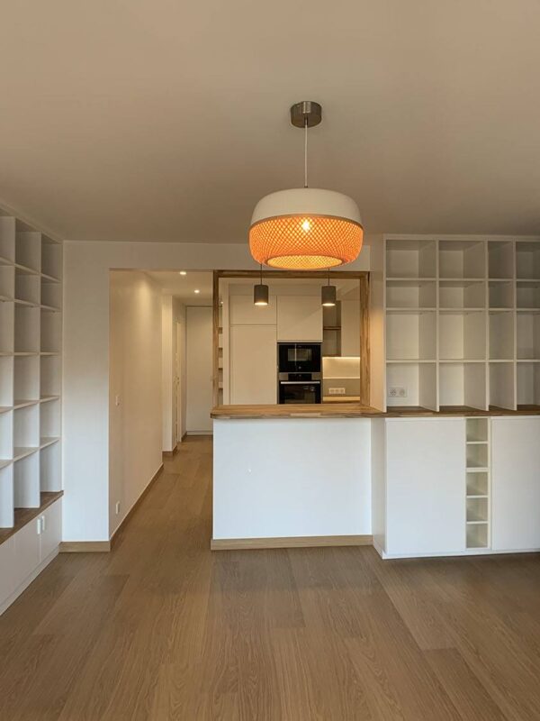 découvrez nos conseils et astuces pour réussir votre rénovation intérieure à paris, alliant qualité, design et respect des délais.